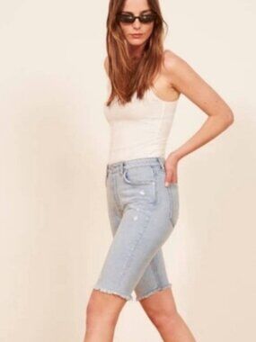 Reformation Distressed Mid Rise Light Blue Shorts NWT Size 25